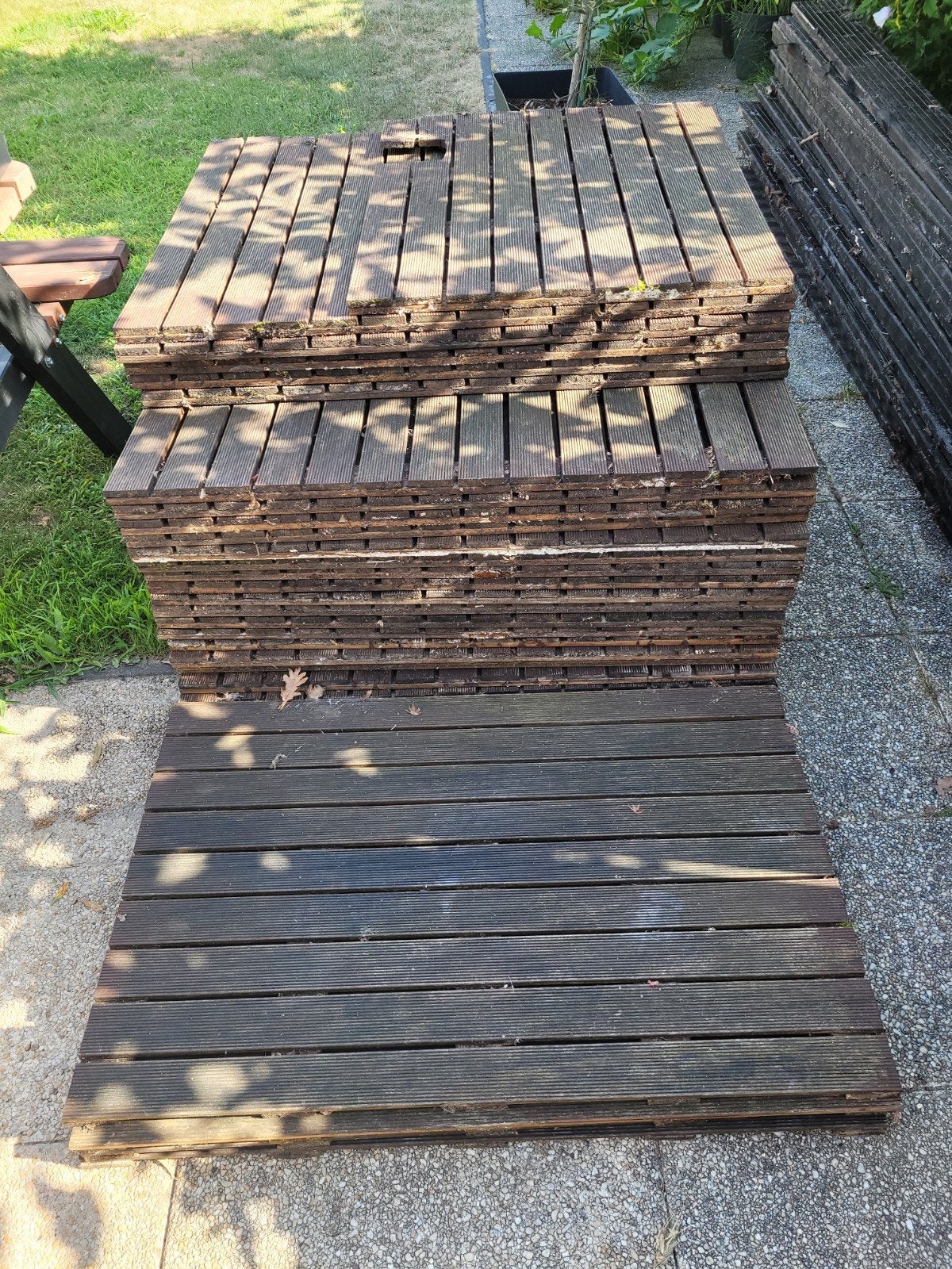Hardhout vlondertegels (+/- 28 m2) - MOET WEG, Tuin en Terras, Ophalen, Gebruikt, Composiet