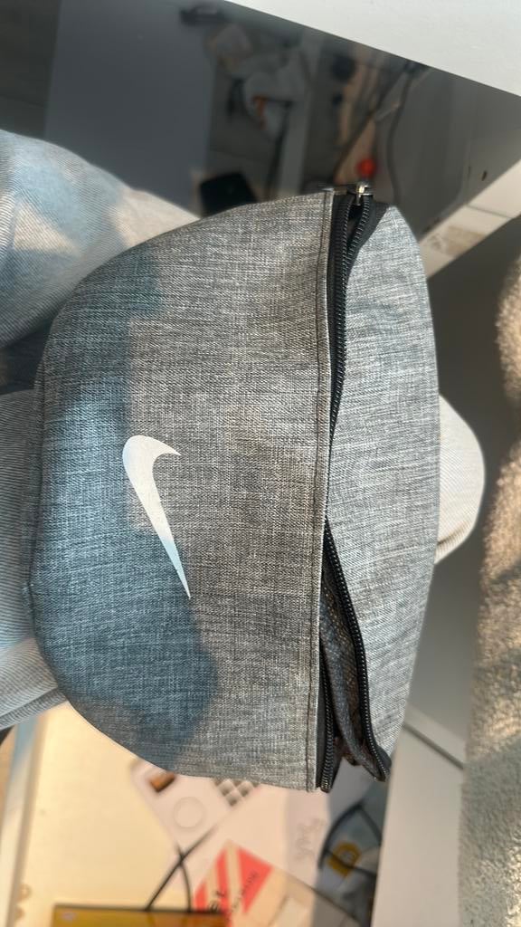 Nike Tasje, Ophalen of Verzenden