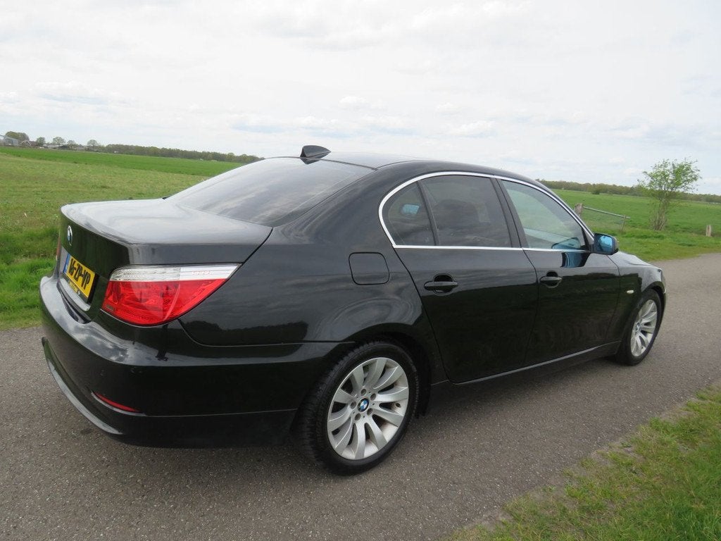 BMW 5 Serie 520 163pk Automaat Sedan 2008 Navigatie Airco co, Auto diversen, Schadeauto's, Automaat, Petuelring 130 ,80809, München, Deutschland