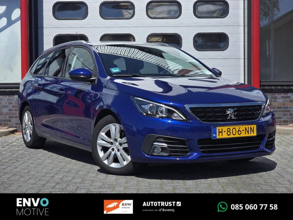Peugeot 308 SW 1.2 PureTech Blue Lease Exec. Navi/Pano/Clima, Auto's, Peugeot, Voorwielaandrijving, Stof, Gebruikt, Met garantie (alle)