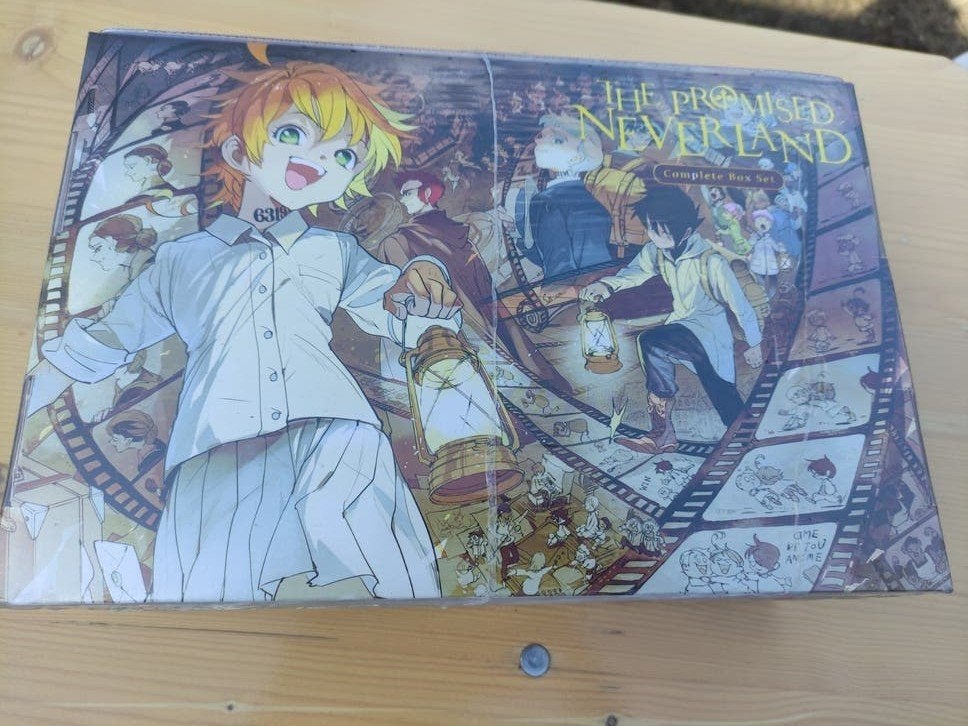 The Promised Neverland Complete Box Set Manga, Boeken, Ophalen of Verzenden, Nieuw, Kaiu Shirai