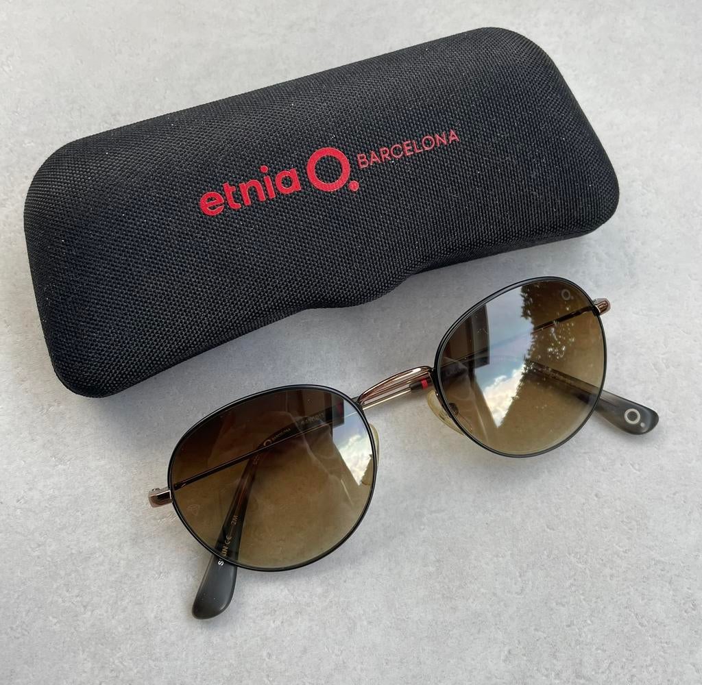 Etnia barcelona zonnebril, Ophalen of Verzenden, Zo goed als nieuw, Overige merken
