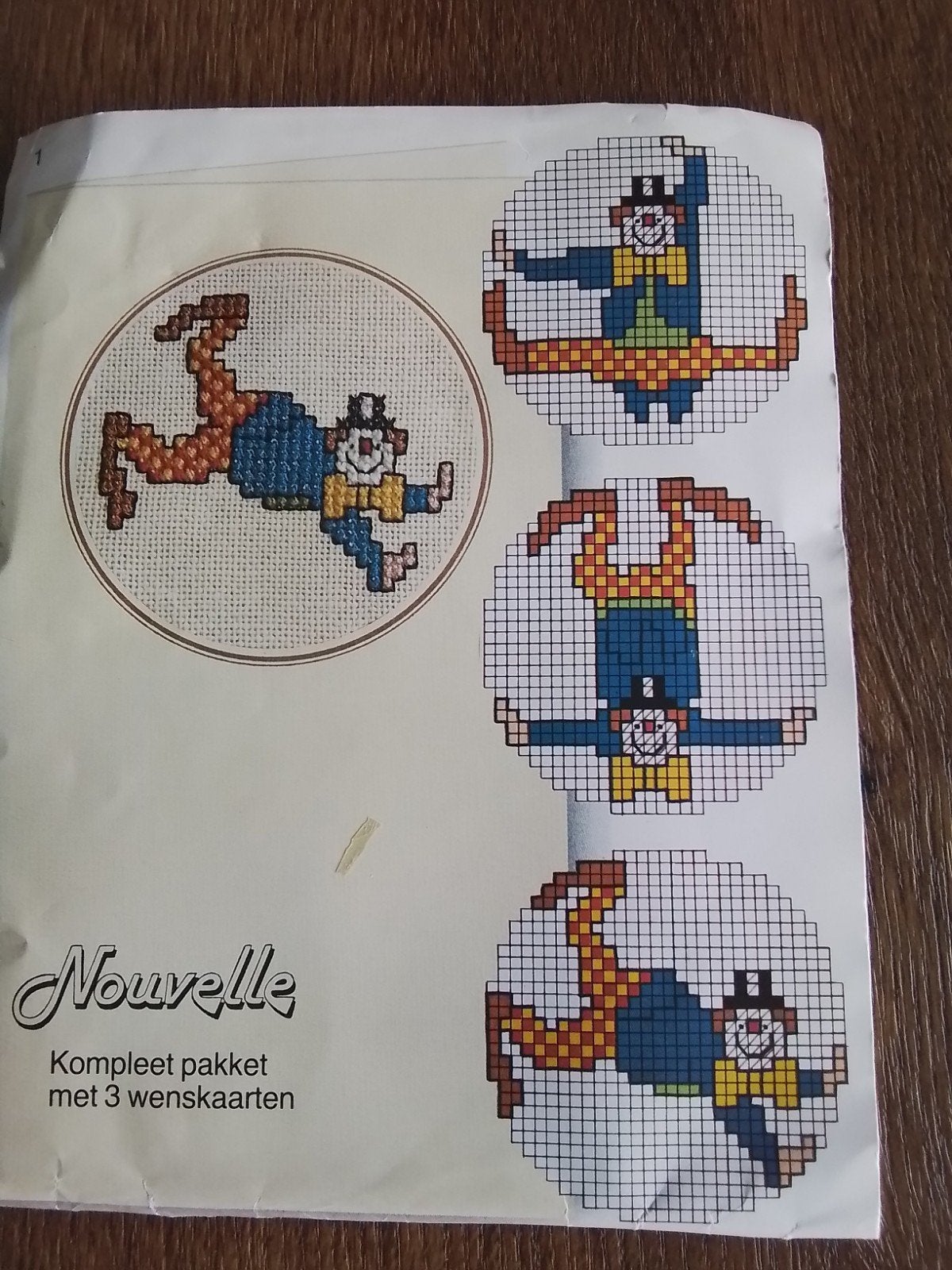 borduurpakketje om  3 kaarten te maken, clown, Hobby en Vrije tijd, Ophalen of Verzenden, Zo goed als nieuw, Handborduren, Borduurpakket