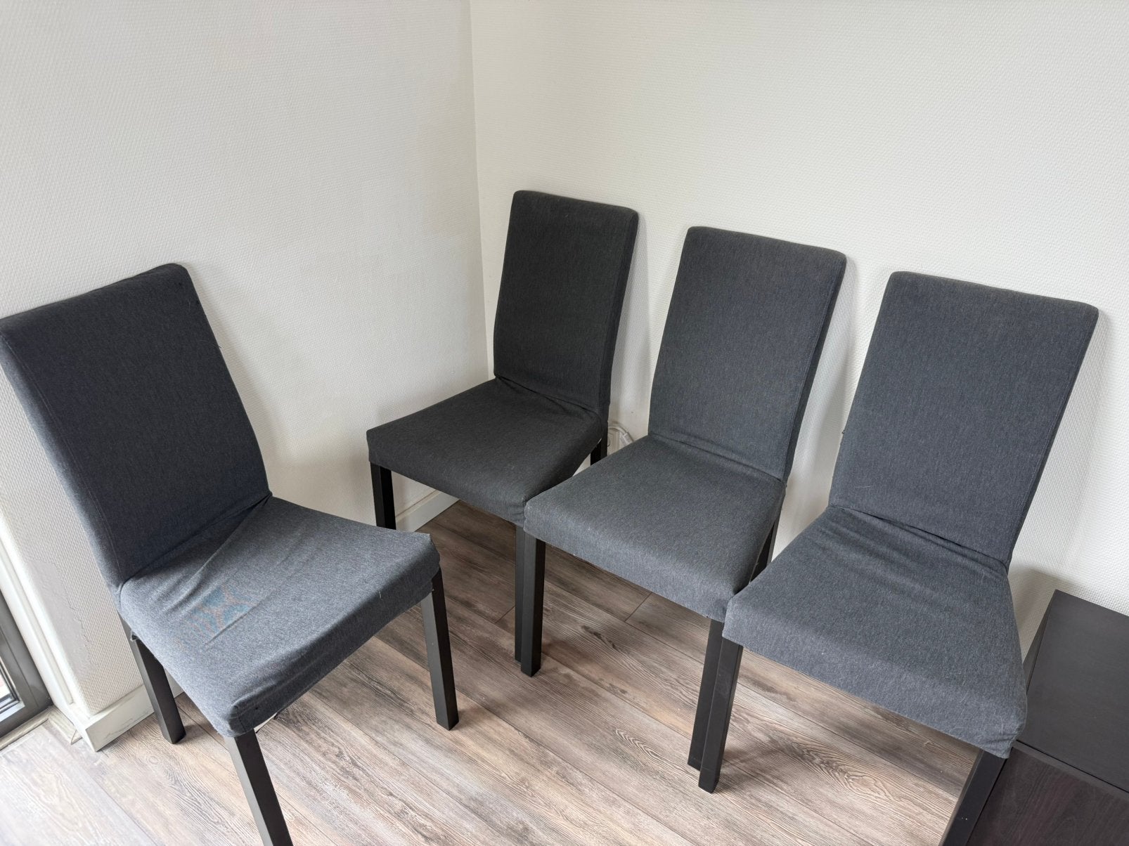 Set of four chairs - KATTIL, Ophalen, Zo goed als nieuw, Grijs, Vier
