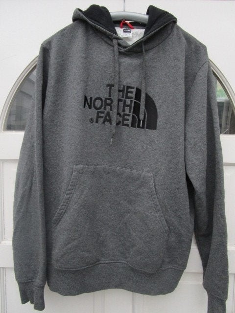 The North Face hoodie maat M valt als L, Kleding | Heren, Ophalen, Maat 52/54 (L), Zo goed als nieuw, Grijs