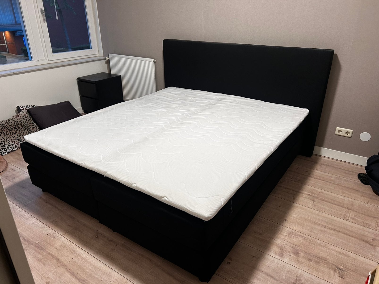 Zwarte boxspring 180x200 – World of Dreams, Ophalen, Zwart, Tweepersoons, Zo goed als nieuw