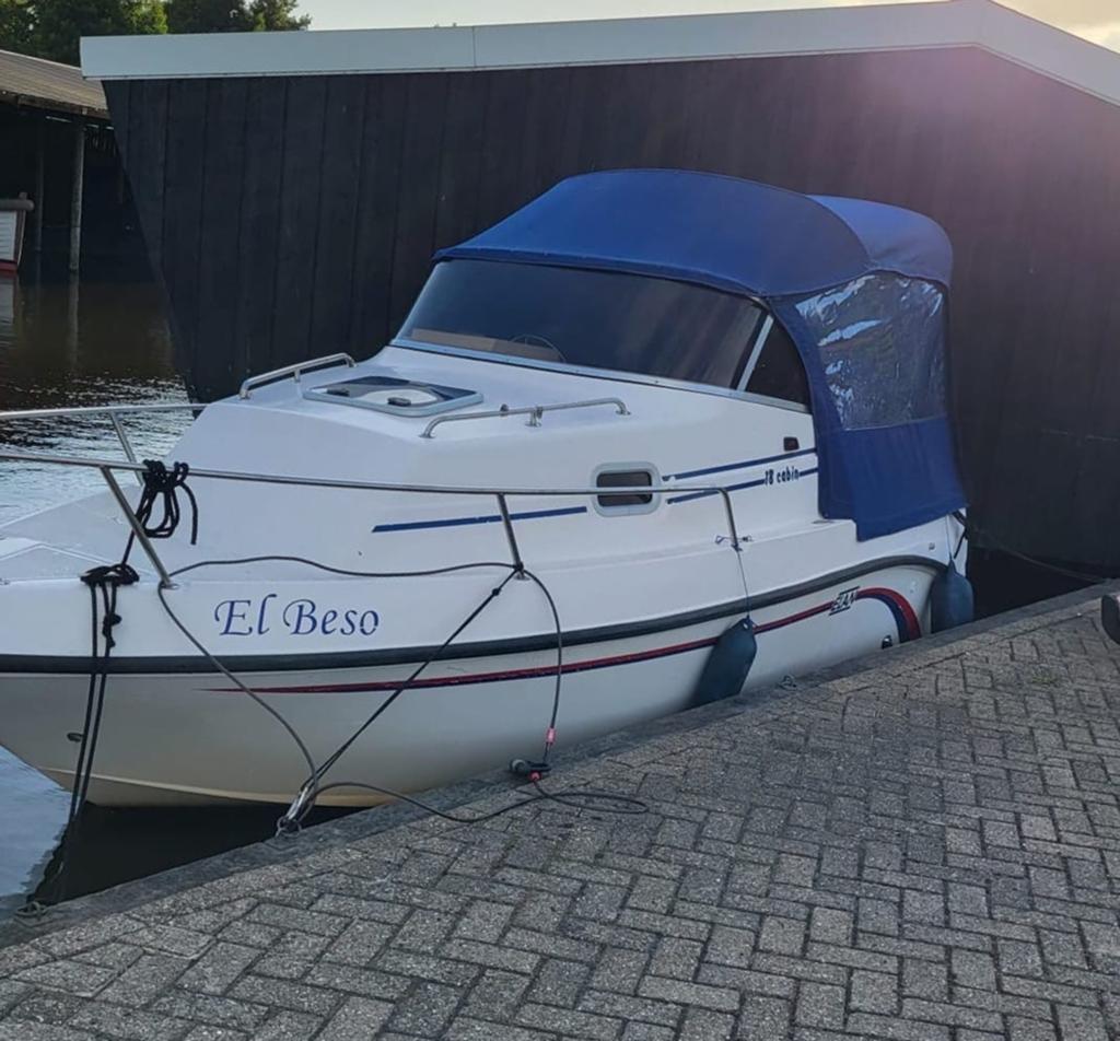 Elan 18 Cabin met 25pk Mercury en Pega trailer, Watersport en Boten, Motorboten en Motorjachten, Ophalen, Overige merken, Kajuitboot