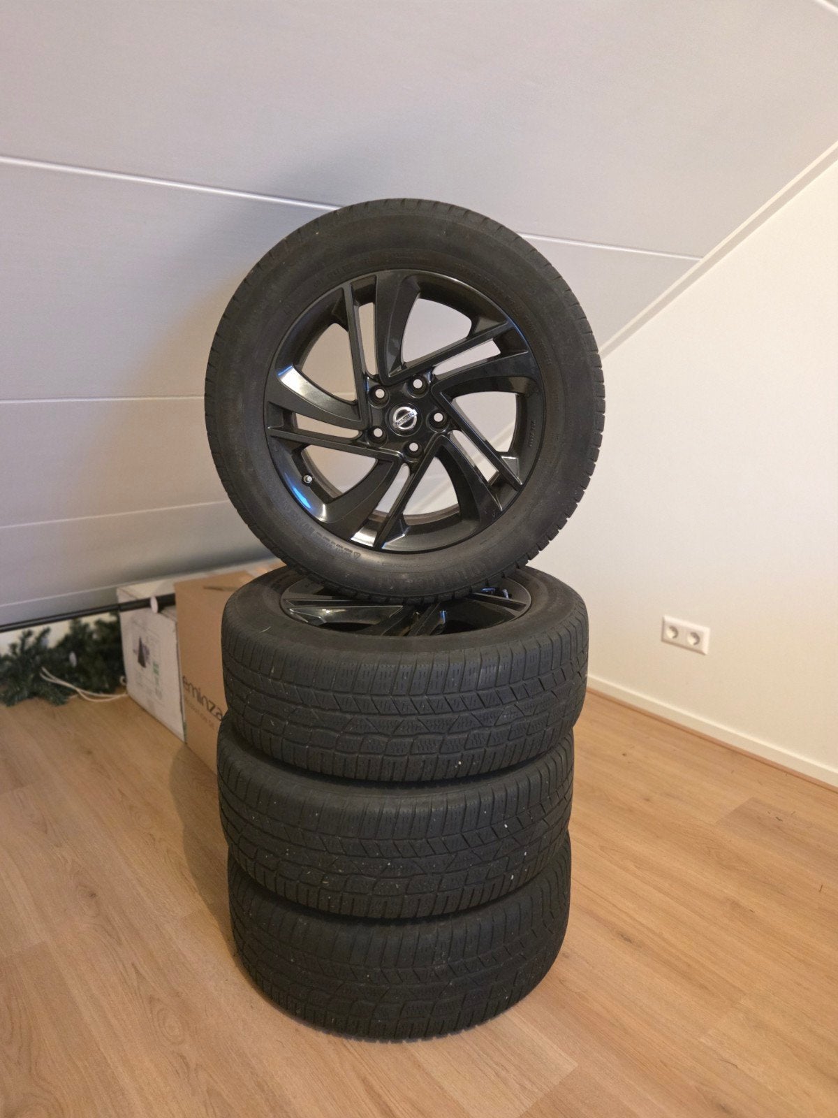 Originele winterbanden met velgen voor Nissan Qashqai, Ophalen, Gebruikt, Nissan