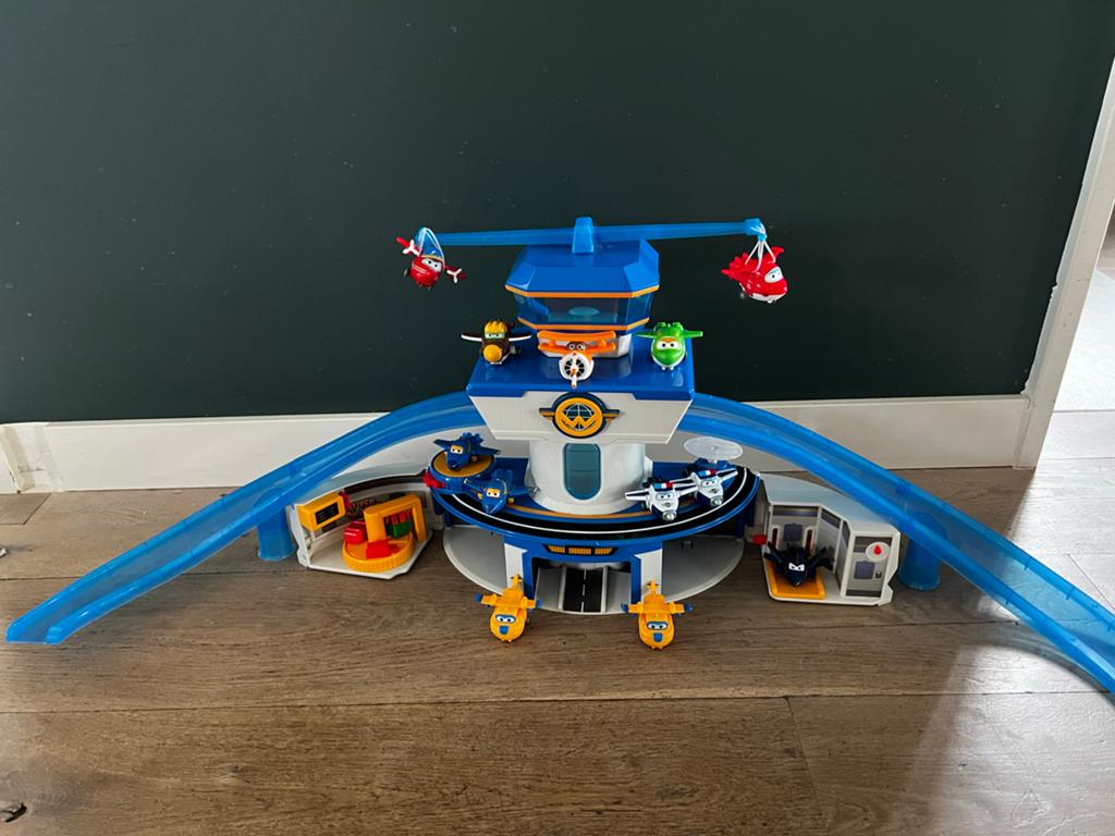 Super Wings Vliegveld Speelset met Jett en Dizzy, Ophalen of Verzenden, Gebruikt, Jongen of Meisje
