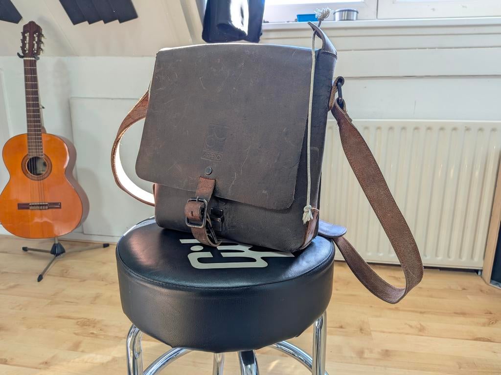 Bruine leren schoudertas Arpello Messenger Echt leder, Overige merken, Gebruikt, Bruin, Ophalen of Verzenden