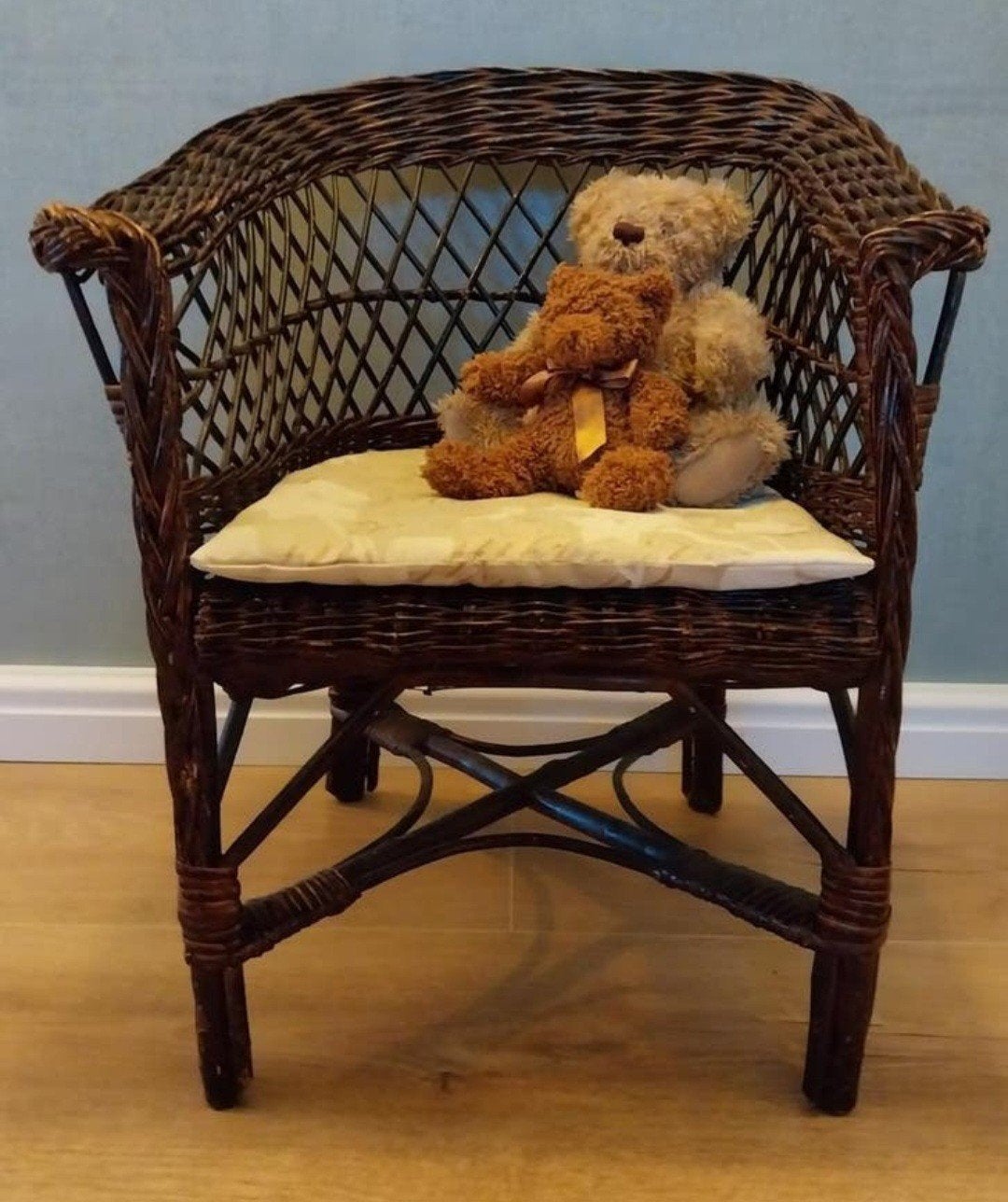 Vintage rotan kinderstoel met kussen, Ophalen, Gebruikt, Bruin, Riet of Rotan