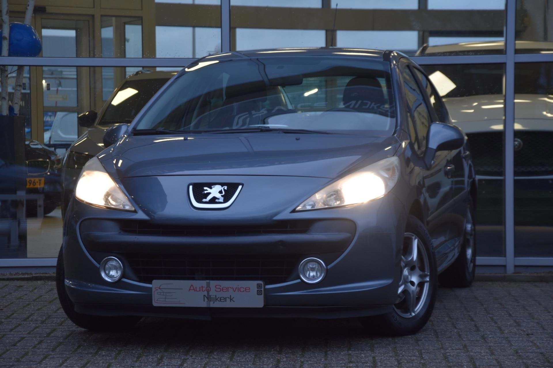 Peugeot 207 1.6 VTi Look | Airco | Cruise | PDC | Trekhaak |, Voorwielaandrijving, Stof, Gebruikt, Zwart