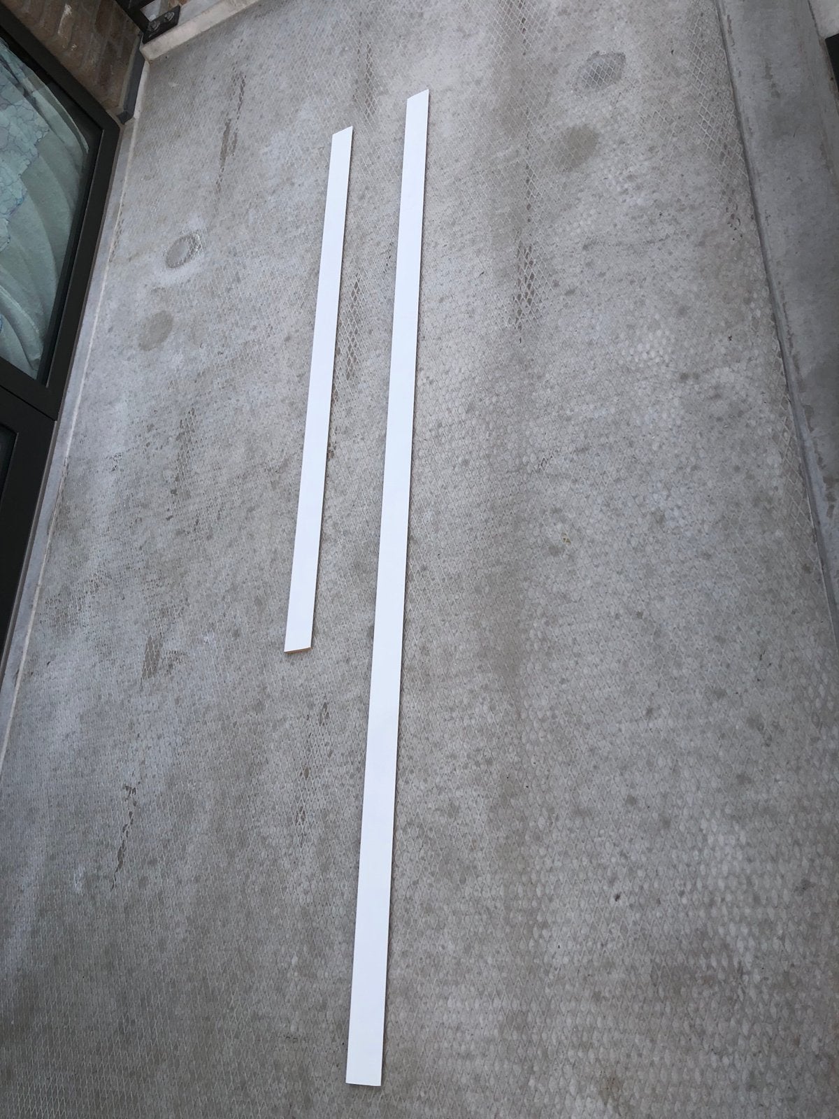 Witte MDF plinten, 2 stuks, 170 cm en 240 cm lang, Ophalen, Nieuw