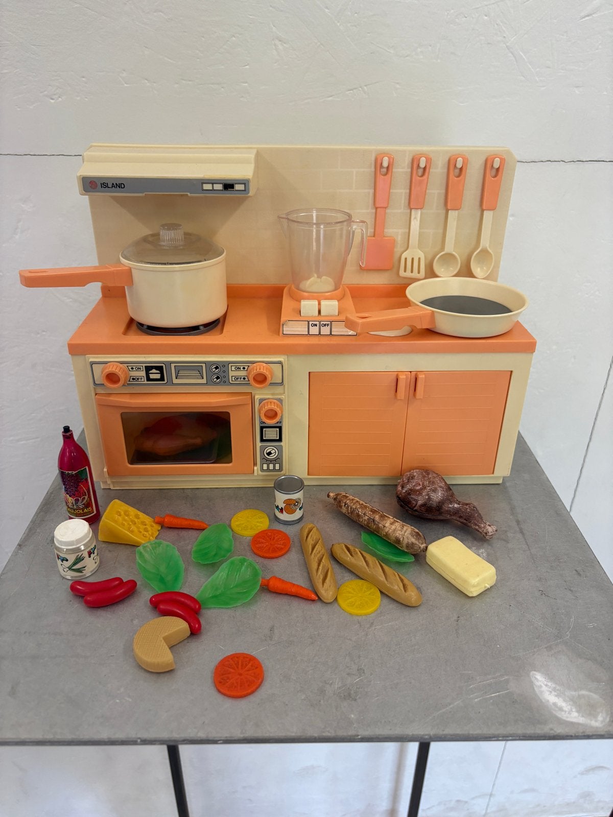 Vintage Speelgoedkeuken met Accessoires - Island Merk, Ophalen, Gebruikt, Jongen of Meisje