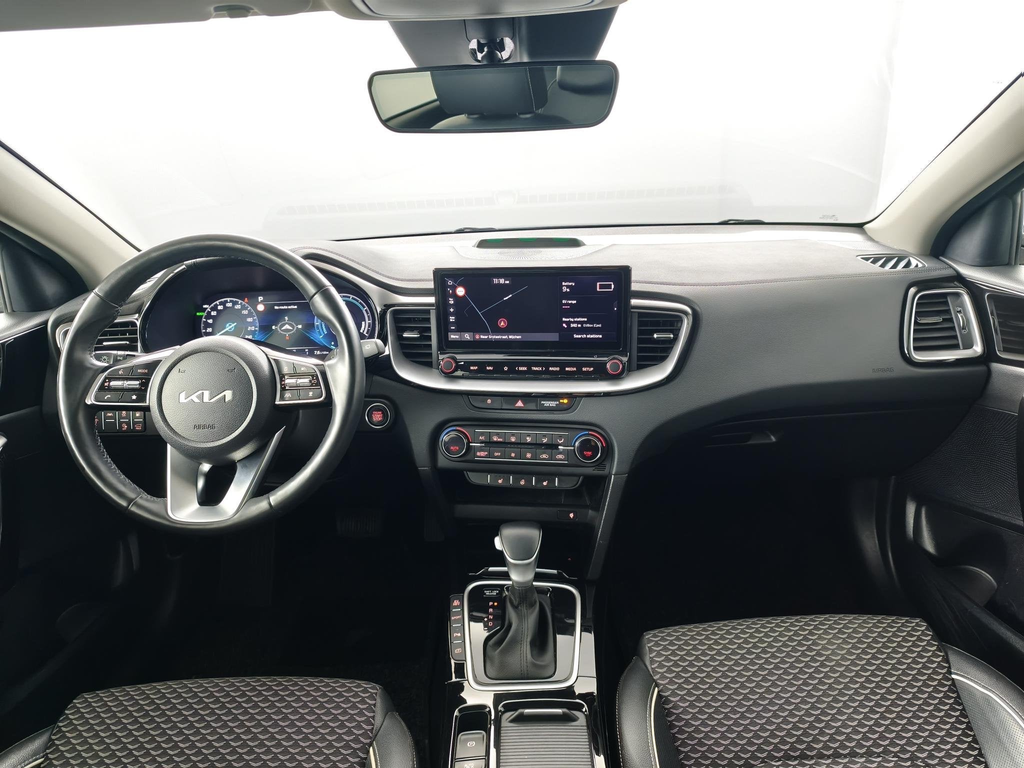 Kia Ceed Sportswagon 1.6 GDI PHEV DynamicPlusLine | Stoelver, Auto's, Gebruikt, Leder en Stof, Zwart, Plug-in hybride