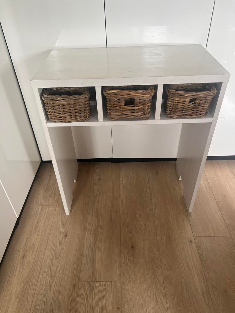 Bureau make-up tafeltje met rieten mandjes, Huis en Inrichting, Bureaus, Ophalen, Gebruikt
