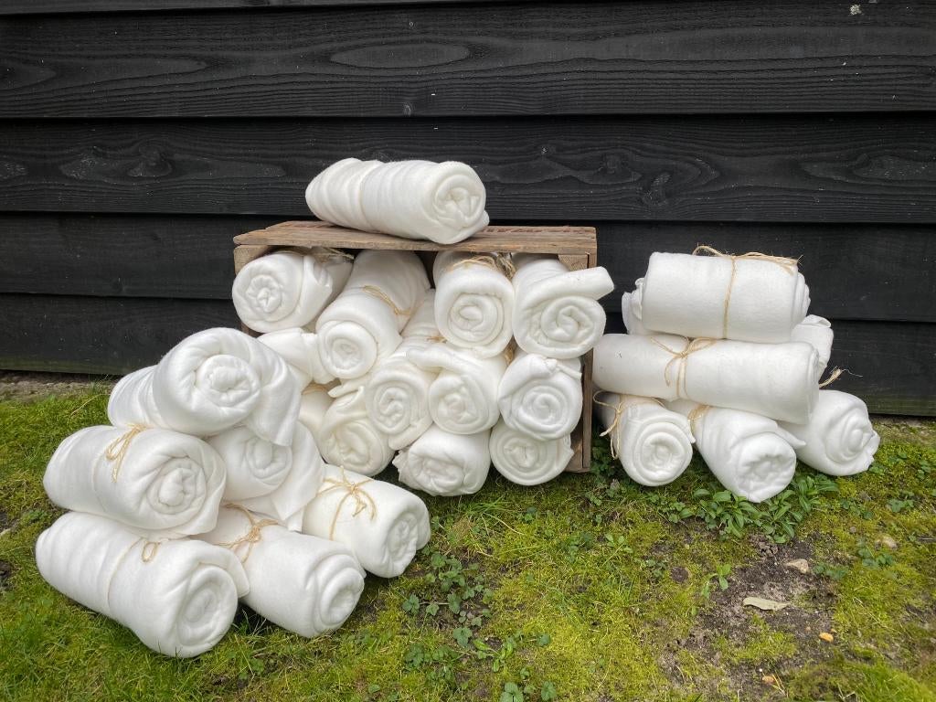 Bruiloft decoratie - plaids, Hobby en Vrije tijd, Feestartikelen, Ophalen of Verzenden, Zo goed als nieuw, Versiering, Geboorte of Huwelijk