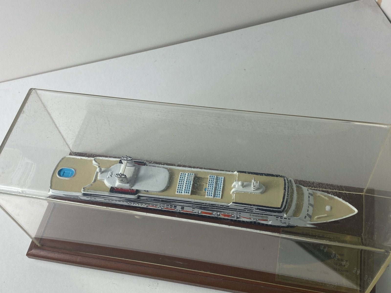 AMSTERDAM-modelschip-Holland Amerika Line-1:900-zie fotos, Ophalen of Verzenden, Motorboot, Schaalmodel