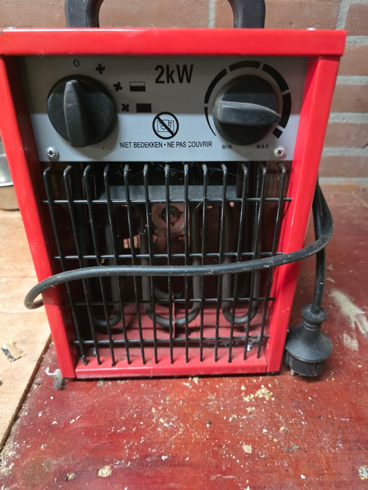 HandsOn Werkplaatskachel 2kW - Elektrische Kachel, Doe-het-zelf en Verbouw, Verwarming en Radiatoren, Ophalen