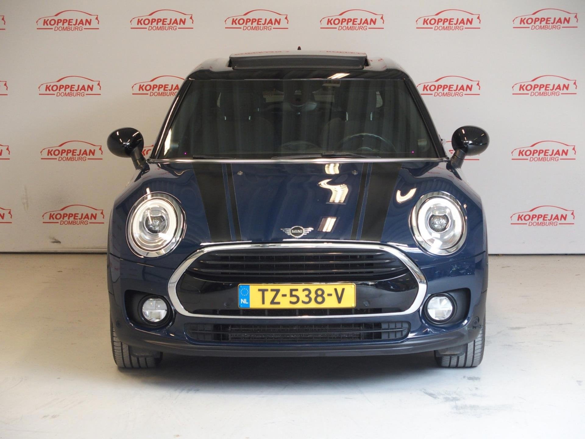 Mini Mini Clubman 1.5 Cooper Chili NL auto, App connect, pan, Gebruikt, Blauw, Leder en Stof, Origineel Nederlands