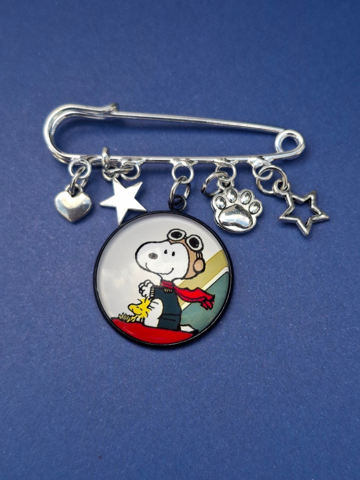 speld met Snoopy en bedels, Verzamelen, Ophalen of Verzenden, Nieuw