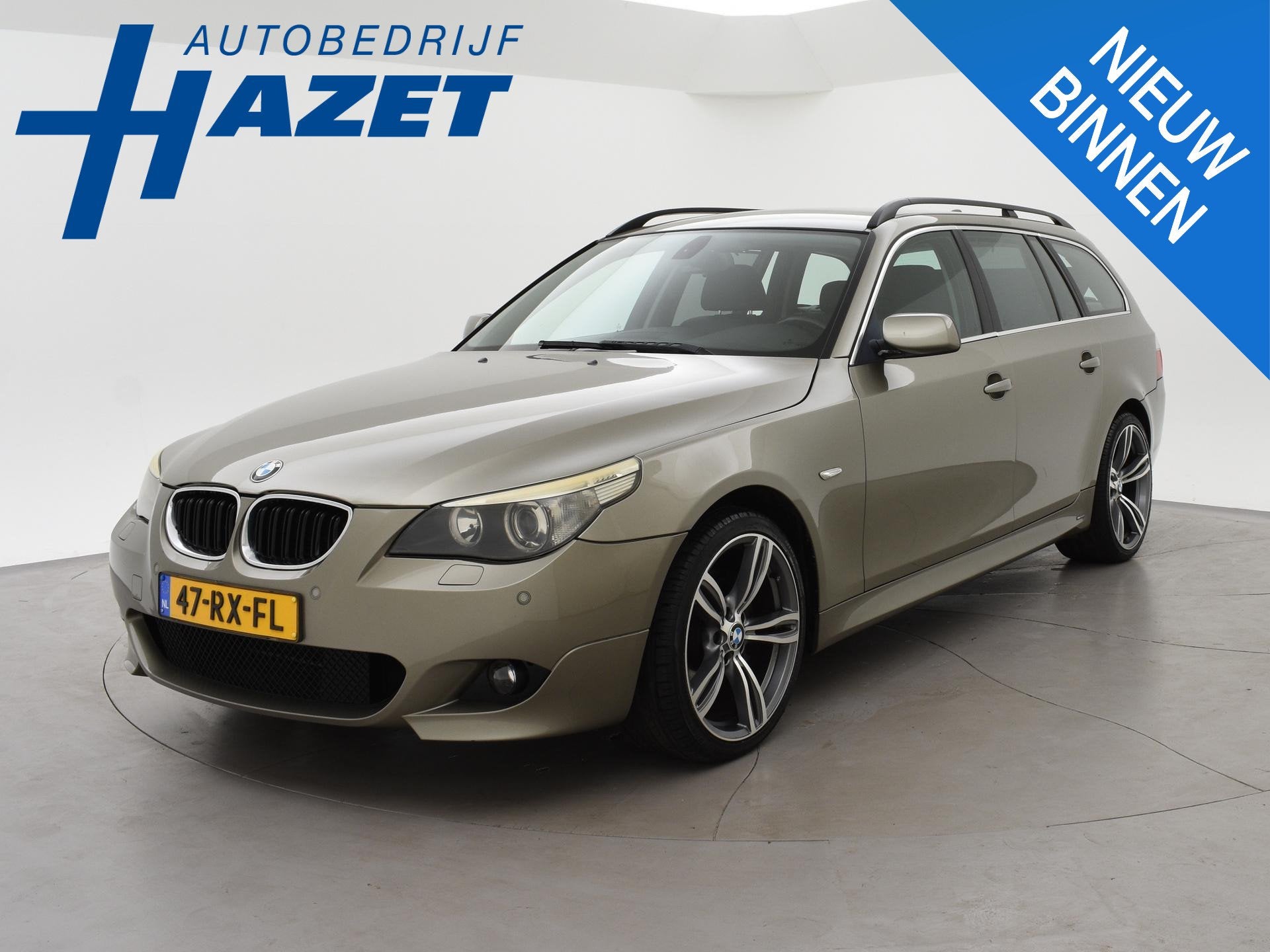 BMW 5-serie Touring 530xi 258 PK EXECUTIVE AUT. + 19 INCH BR, Auto's, Automaat, Gebruikt, Zwart, 1675 kg