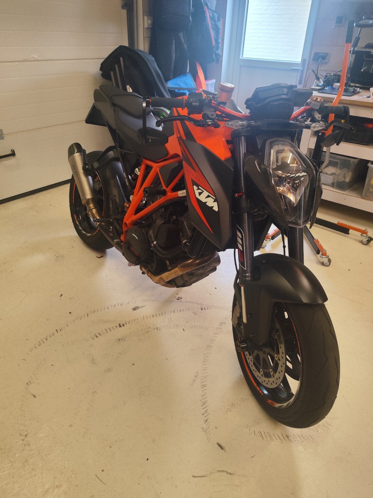 KTM Super Duke 1290 uit 2014 - Topstaat met upgrades, Motoren, Sportuitlaat, Occasion, Particulier, Naked bike