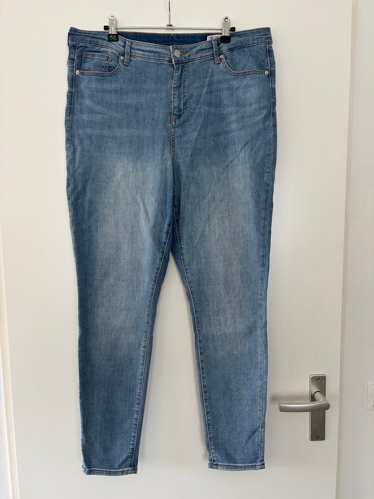 Vero Moda Jeans XXL - 32, Kleding | Dames, Spijkerbroeken en Jeans, Zo goed als nieuw, W33 - W36 (confectie 42/44), Blauw, Ophalen of Verzenden