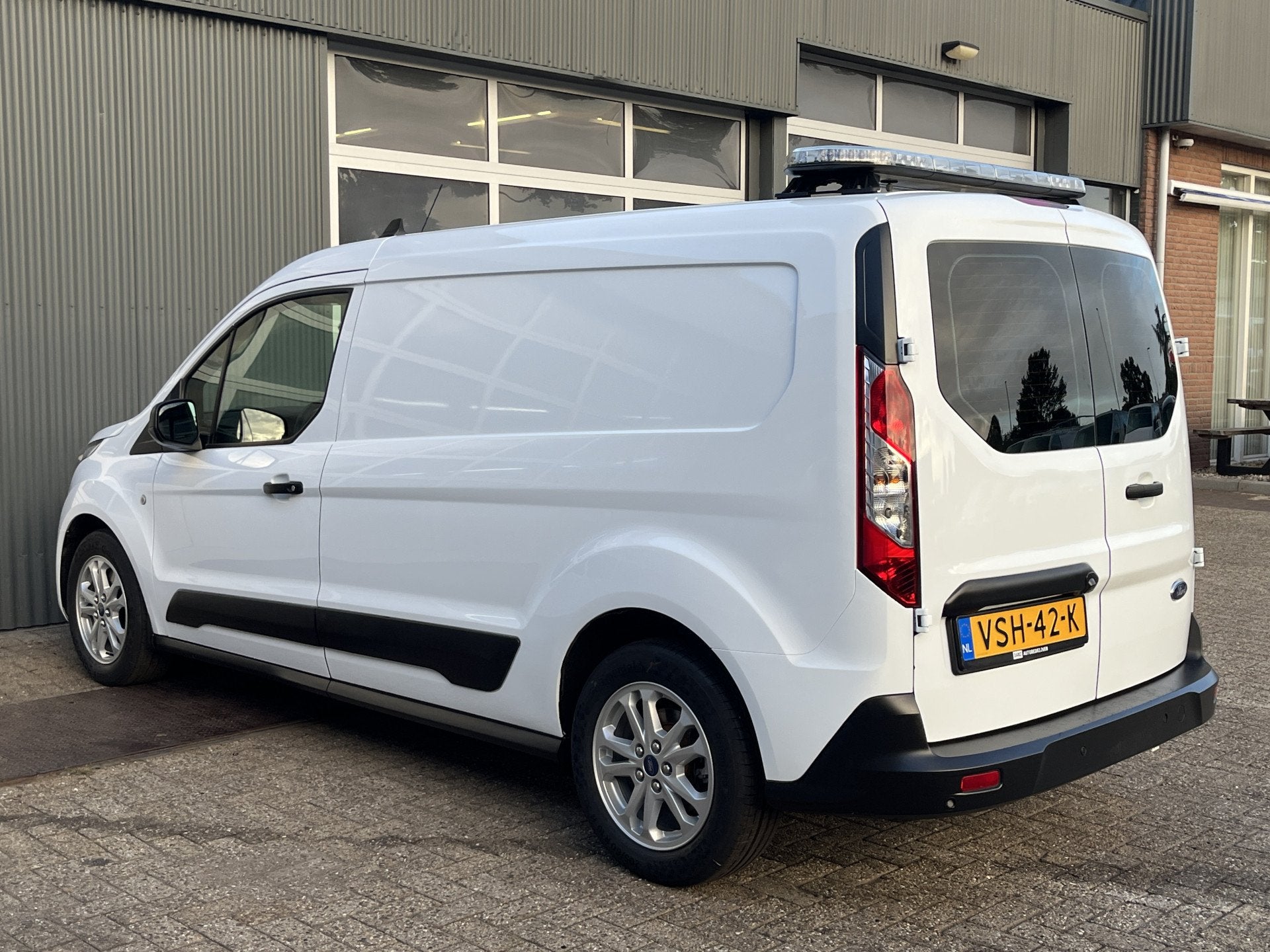 Ford Transit Connect 1.0 Ecoboost L2 Trend Airco Cruise cont, Voorwielaandrijving, Gebruikt, Wit, Bedrijf