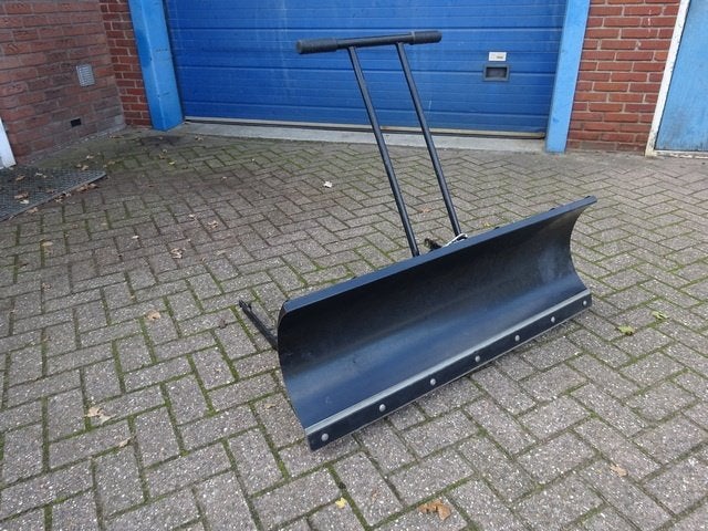 Stiga Park sneeuwschuif 120 cm frontmaaier zitmaaier, Ophalen of Verzenden, Zo goed als nieuw, Stiga