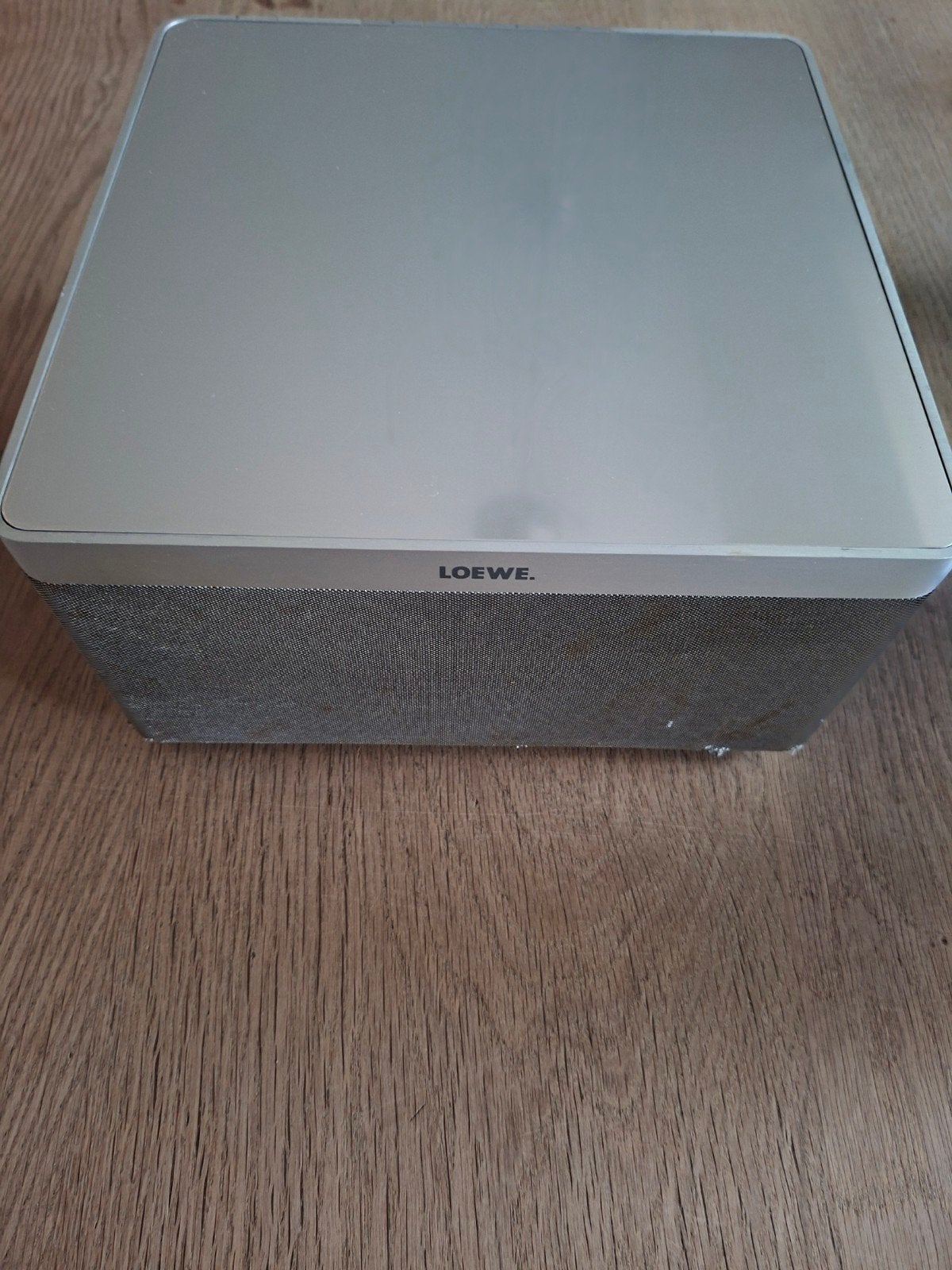 Loewe Speaker - Gebruikt met lichte vlekken op doek, Ophalen, Gebruikt, Overige merken