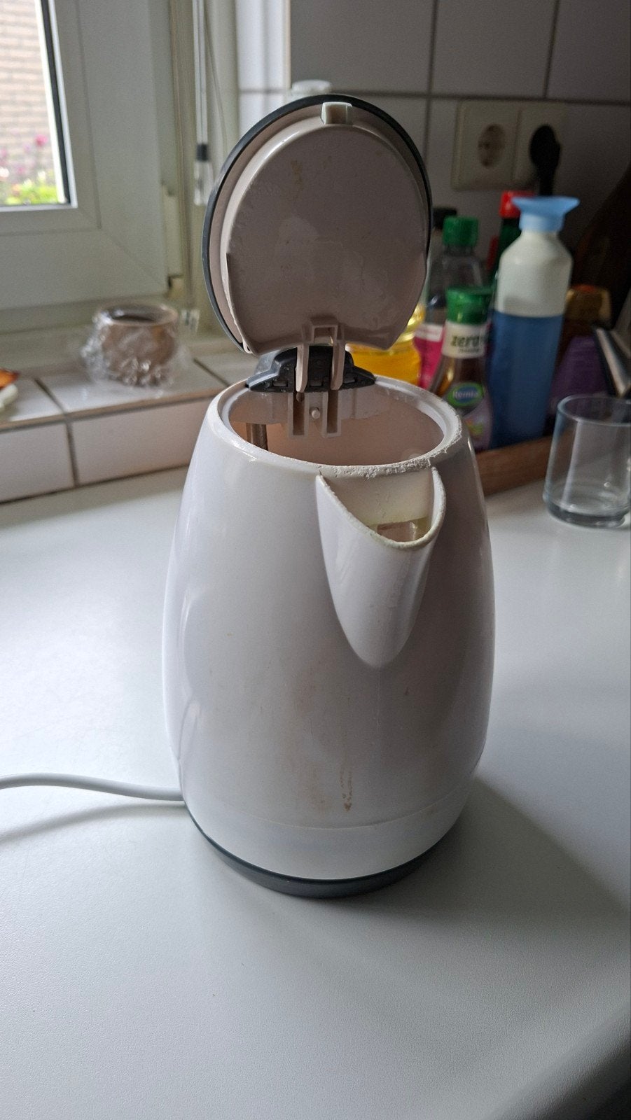 Inventum Waterkoker - 1.2L - Wit/Grijs, Witgoed en Apparatuur, Waterkokers, 1 tot 2 liter, Ophalen, Gebruikt