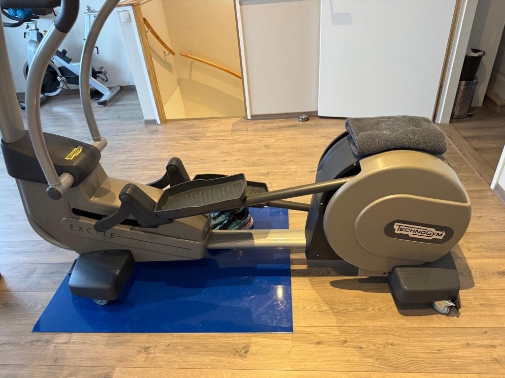 Technogym Synchro Excite EXC 700 SP Crosstrainer, Ophalen, Gebruikt, Benen, Overige typen