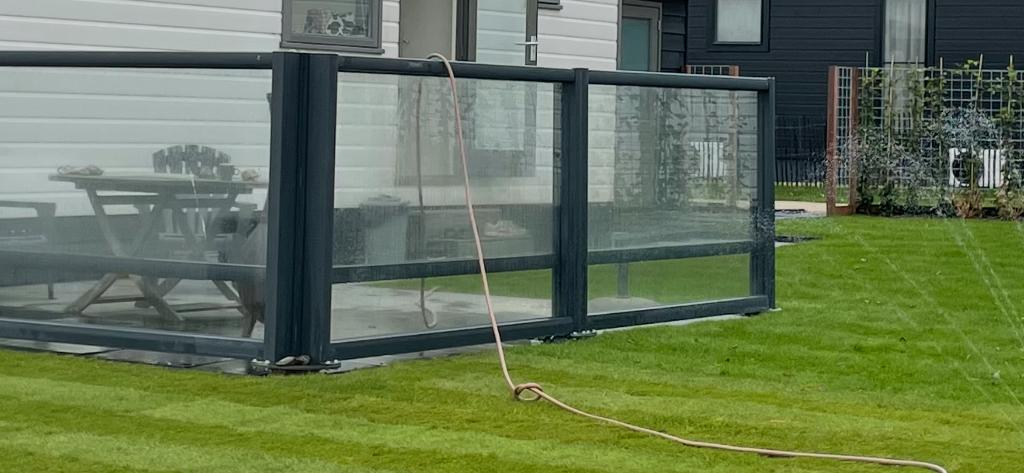 Elektronisch beweegbaar windscherm, Ophalen, Gebruikt