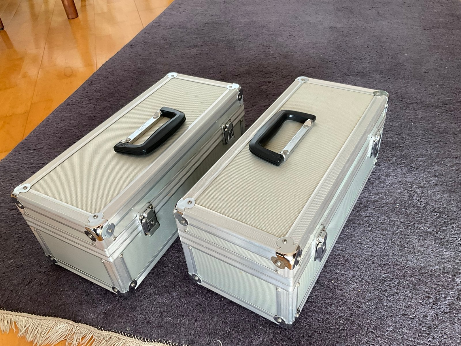 Aluminium opbergkoffertjes met versterkte hoeken, Muziek en Instrumenten, Ophalen of Verzenden, Gebruikt, Overige instrumenten