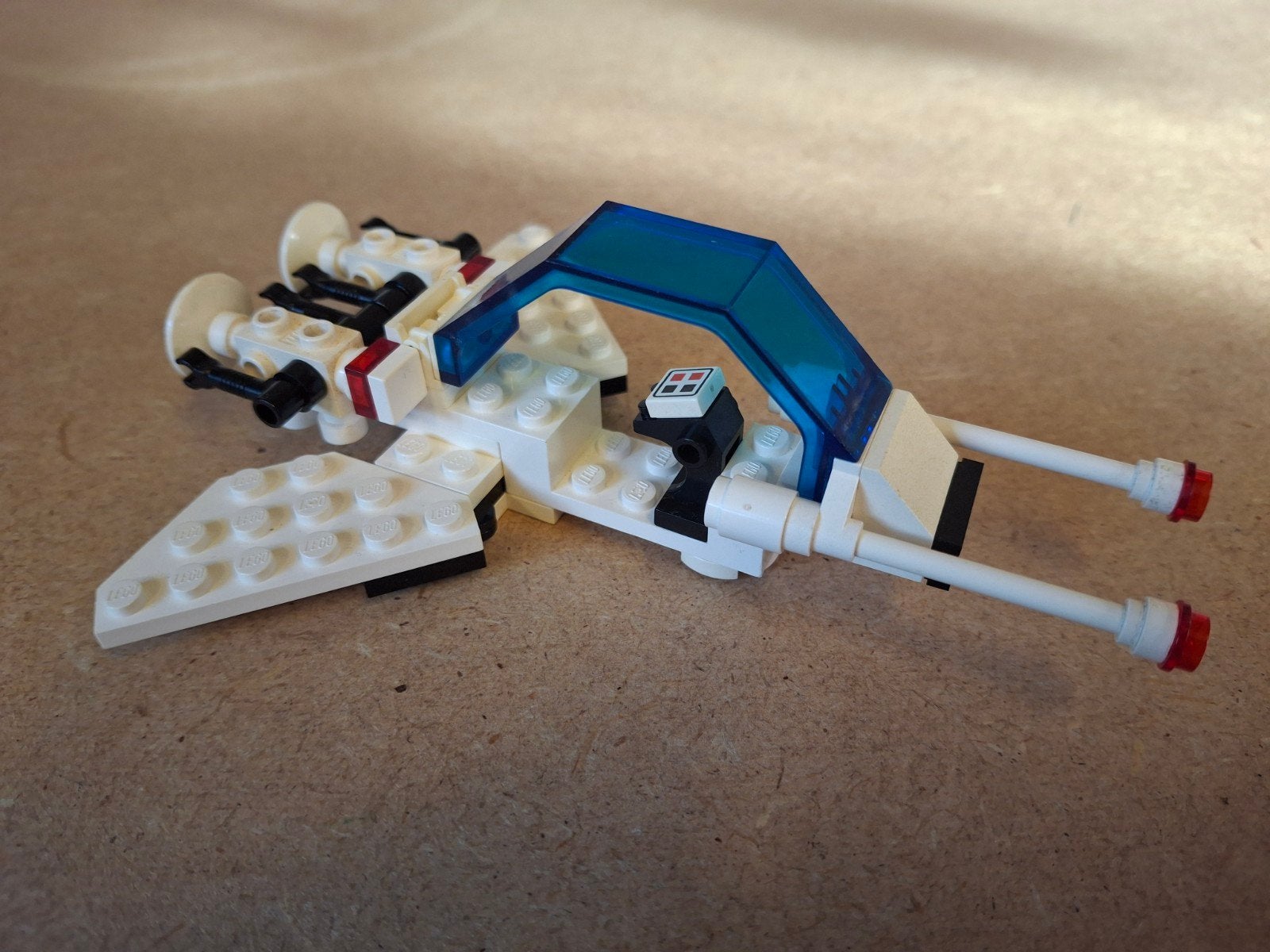 Lego 6830 Space Patroller. Jaren 80 Futuron Space, Compleet, Lego, Info@lego.com, 33 Bath Road, Slough, UK