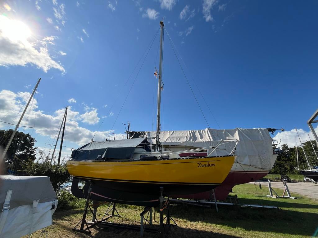 Sturgeon 22: Goed onderhouden zeilboot met complete uitrusti, Ophalen, 8 pk, 75 cm, Kleine kruiser
