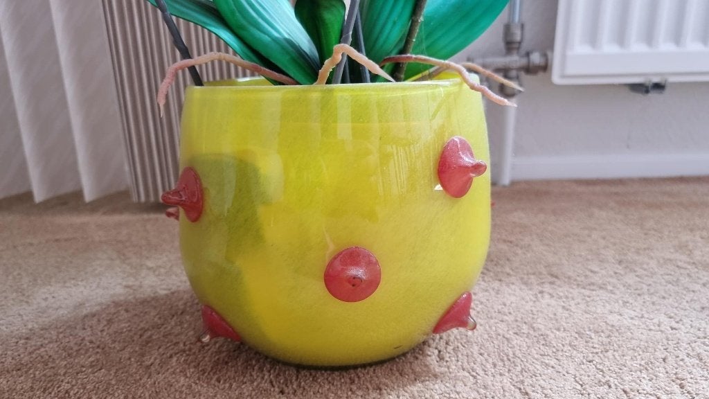 Gele vaas / planten pot met rode decoratie, Ophalen, Gebruikt, Geel, Glas