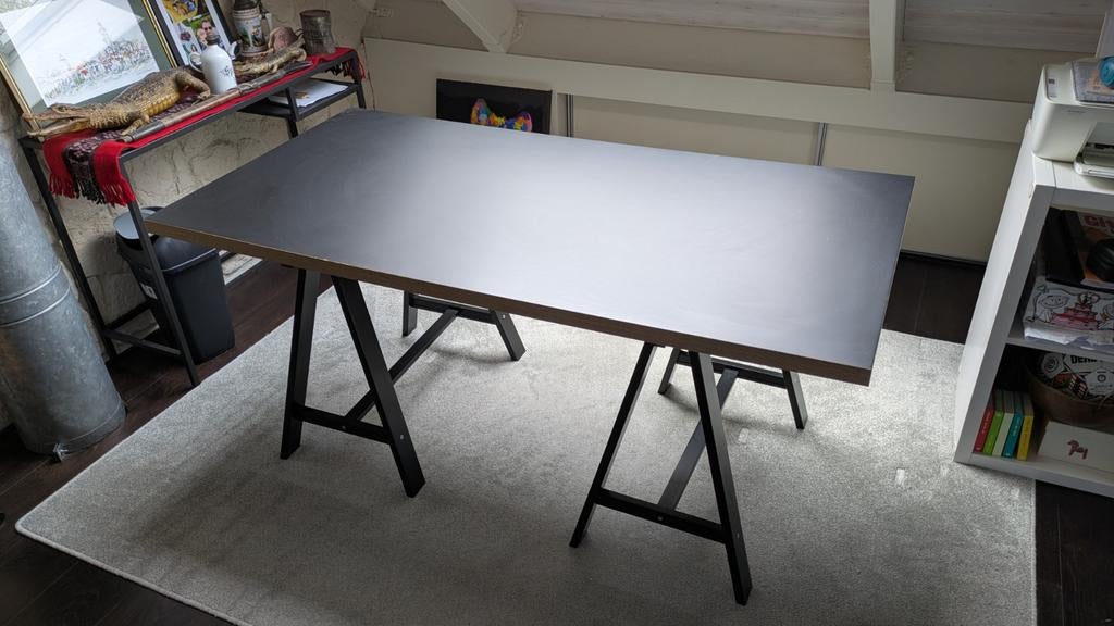 Zwarte Tafel/Bureau van Ikea Model Linnmon, Huis en Inrichting, Bureaus, Zo goed als nieuw, Ophalen