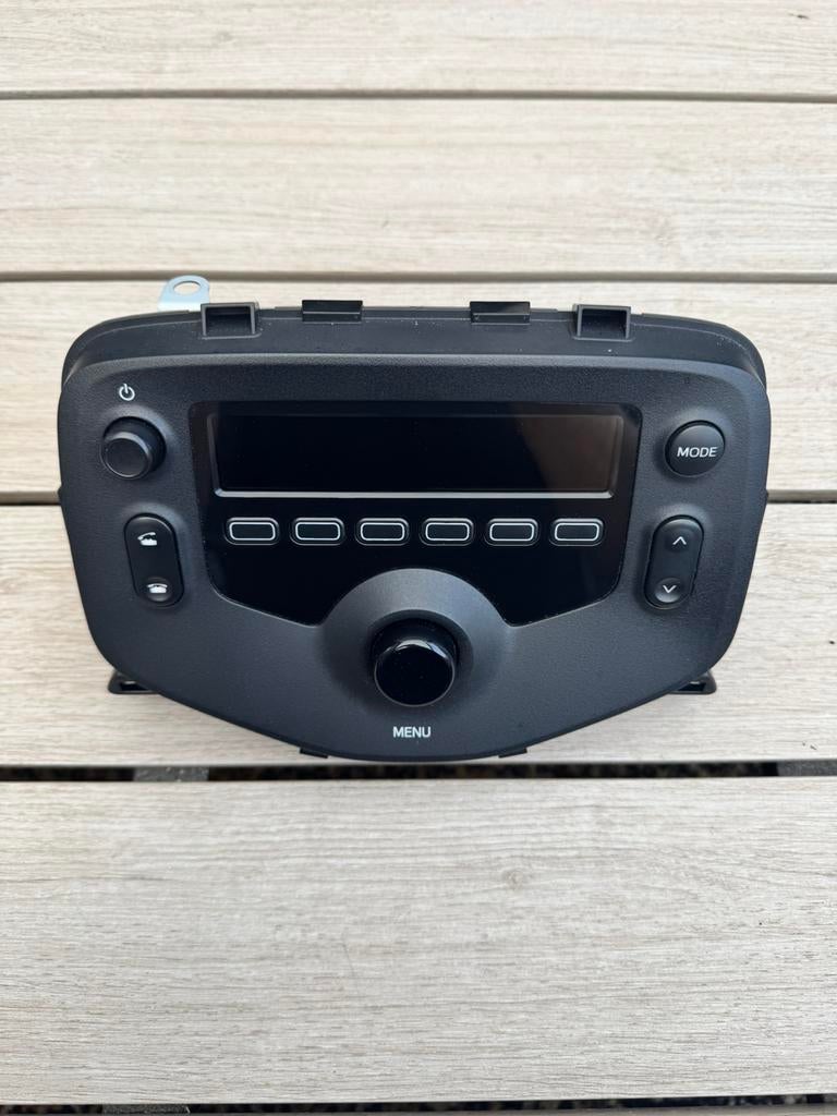Citroen C1, Peugeot 108 autoradio, Ophalen of Verzenden, Zo goed als nieuw