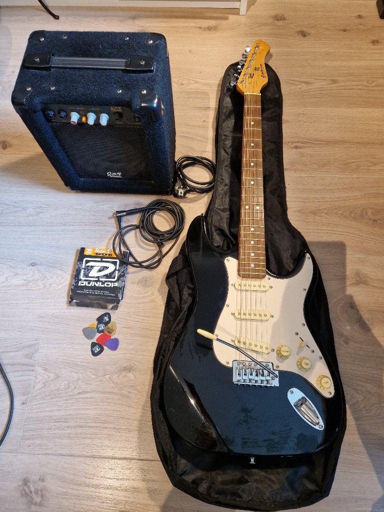 Complete elektrische gitaar startersset / beginnersset, Muziek en Instrumenten, Ophalen, Gebruikt, Klassieke of Spaanse gitaar