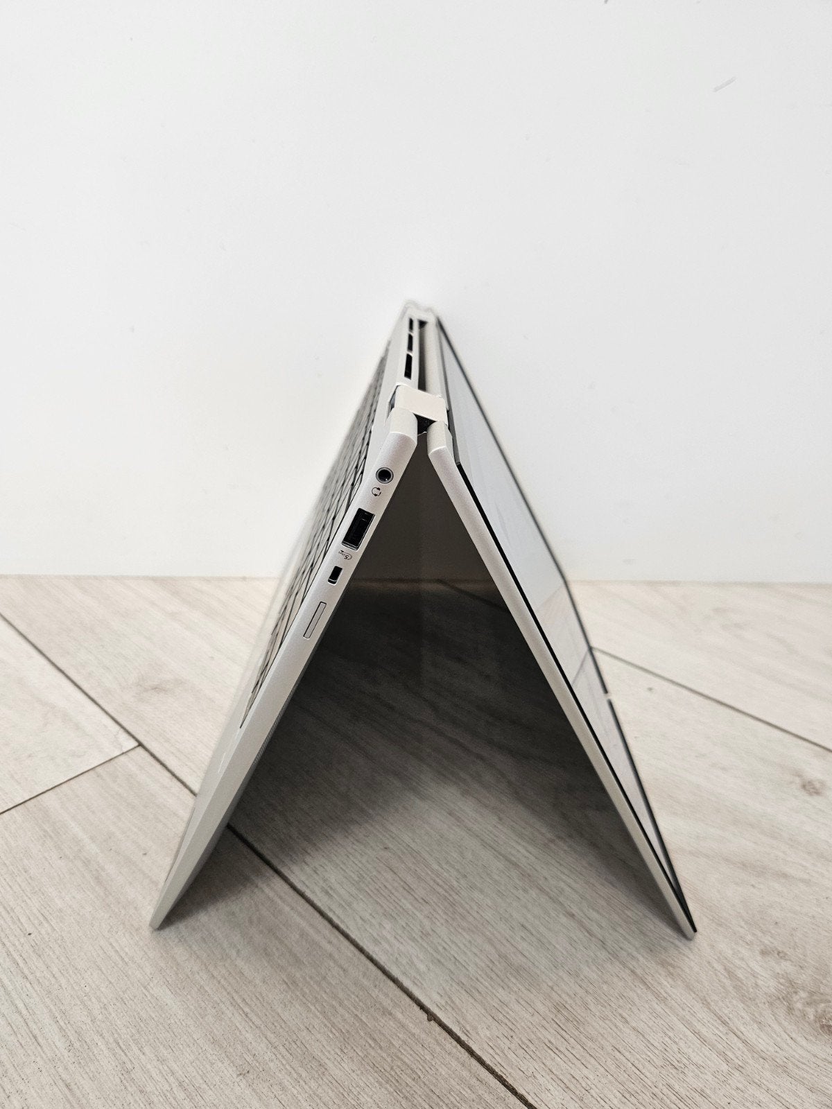 Nieuw: Hp EliteBook x360 830 G11 ultra 5 135U 16gb 512gb SSD, Computers en Software, Windows Laptops, EenvoudPc B.V., Hp EliteBook X360 830 G11