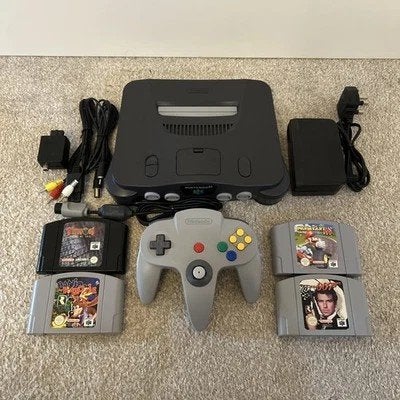 Nintendo 64 Console met 4 spellen en 1 controller, Spelcomputers en Games, Ophalen of Verzenden, Gebruikt, Met 1 controller, Met games