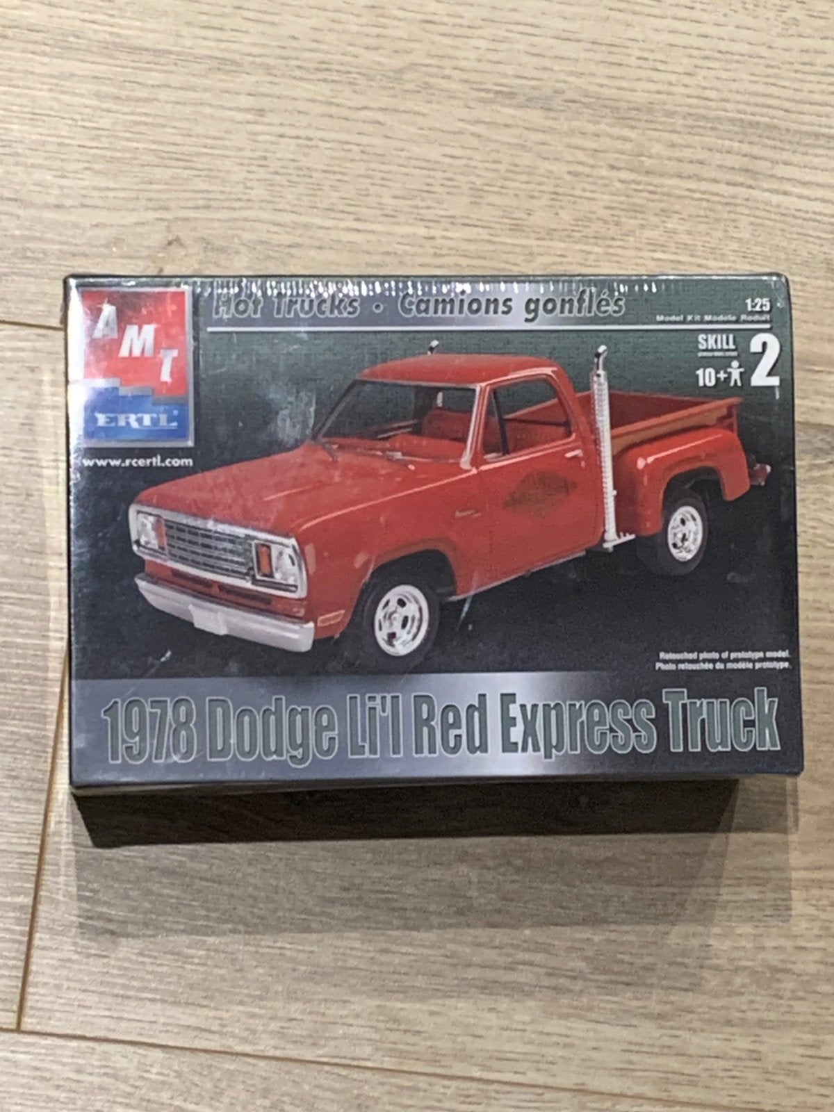 1:25 AMT 1978 Doge Little Red Truck nieuw!, Overige merken, 1:50 of kleiner, Ophalen of Verzenden, Zo goed als nieuw