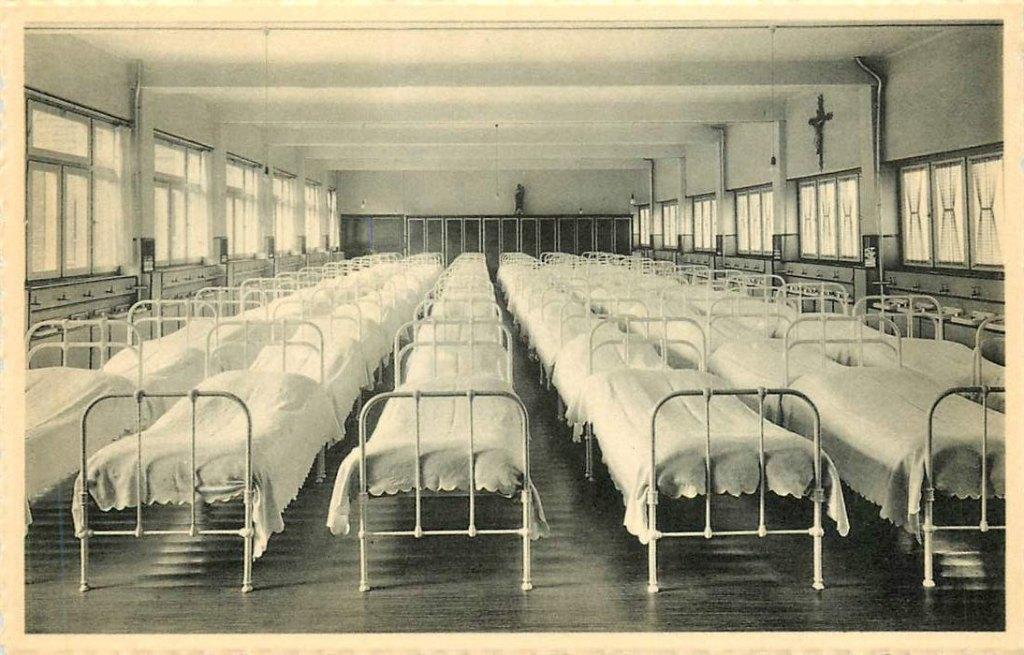 381-389-041 Ravels Openluchtschool voor zwakke meisjes, Verzenden, Voor 1920, Overig Europa