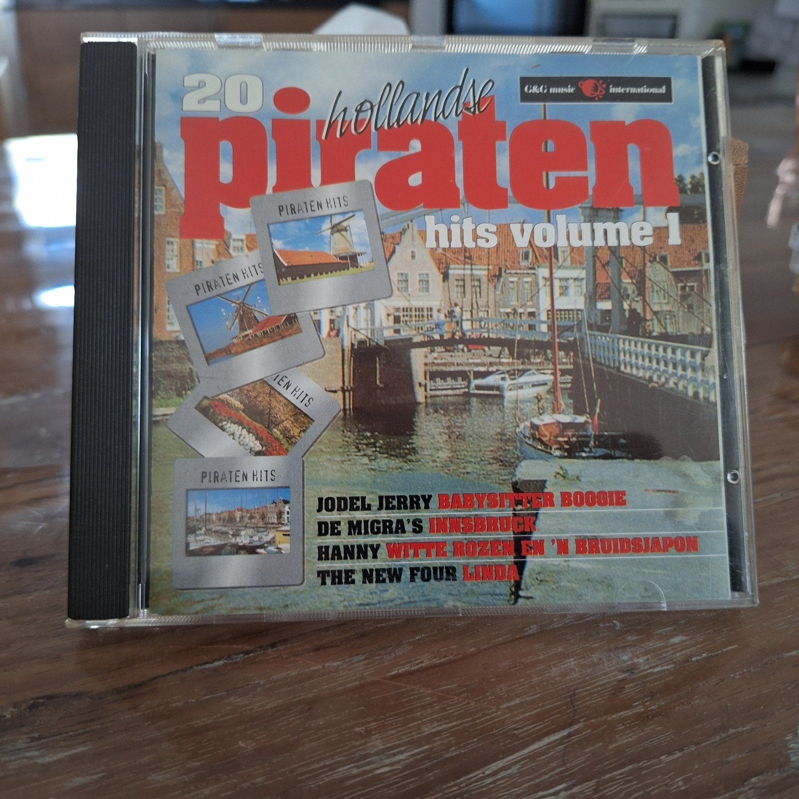 20 Hollandse piraten hits vol 1, Ophalen of Verzenden, Zo goed als nieuw, Levenslied of Smartlap