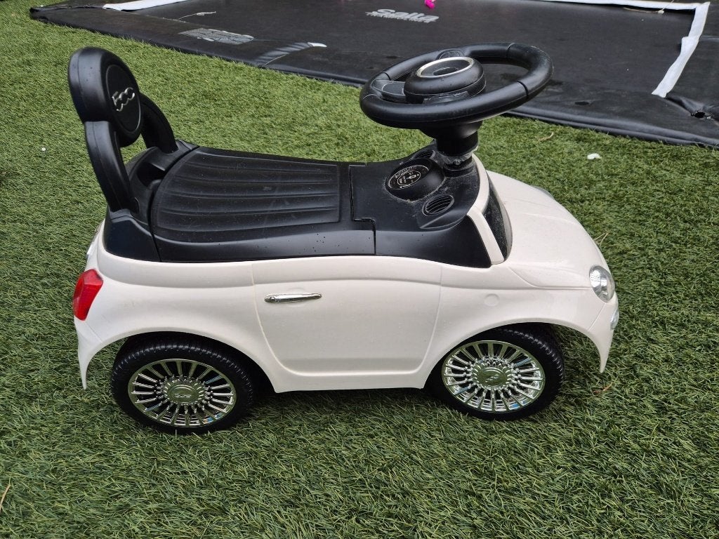 Fiat 500 loopauto Bandits and Angels - Zo goed als nieuw, Kinderen en Baby's, Speelgoed | Speelgoedvoertuigen, Ophalen, Zo goed als nieuw