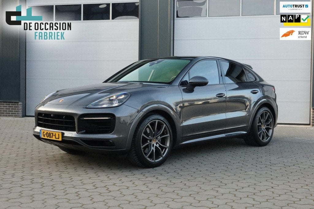 Porsche Cayenne Coupé 3.0 E-Hybrid Sport Design Pano Trekha, Automaat, Cayenne, Gebruikt, 2995 cc