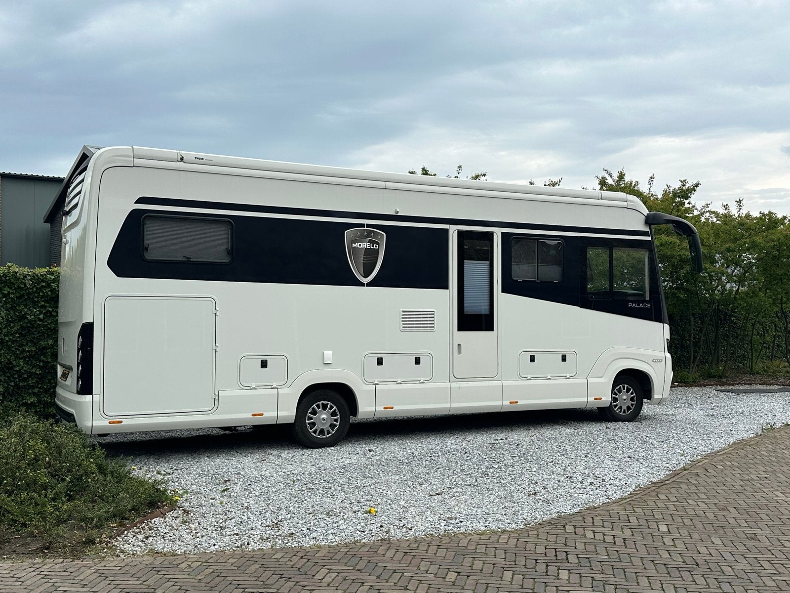Morelo Palace 85 L met luxe opties en comfort, Chemisch toilet, Vloeistofverwarming, Diesel, 8 tot 9 meter