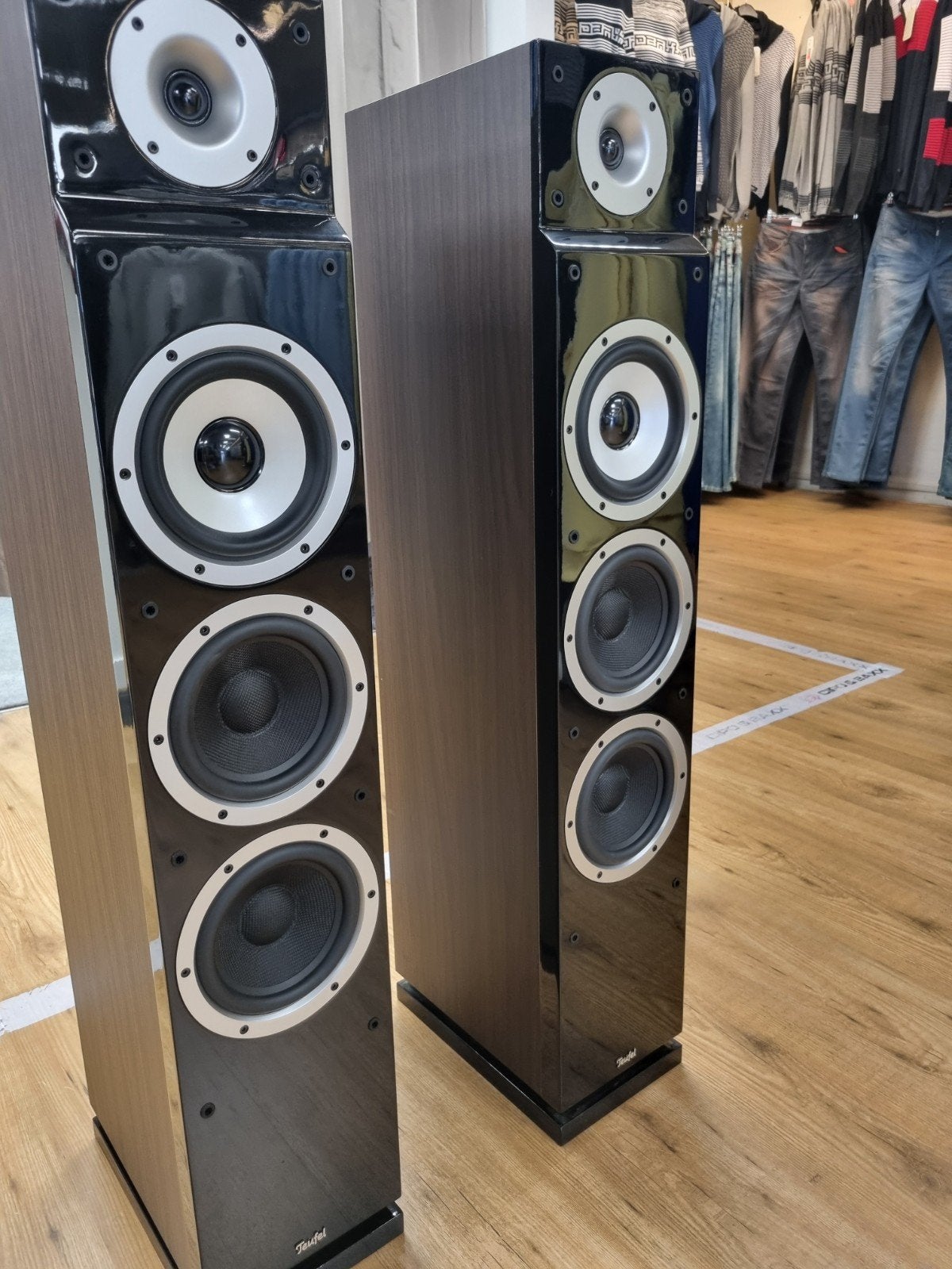 ✅Teufel T 500 Floor Speaker Krachtige Vloer Luidspreakers, Stereo speakers, 120 tot 150 watt, //, Zo goed als nieuw